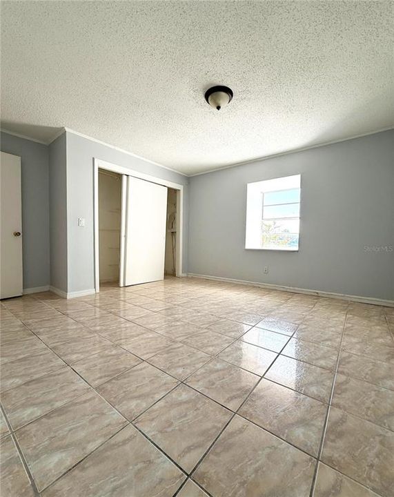 待售: $172,000 (3 贝兹, 2 浴室, 1300 平方英尺)