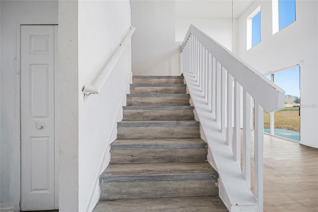 En Venta: $239,900 (4 camas, 3 baños, 2603 Pies cuadrados)