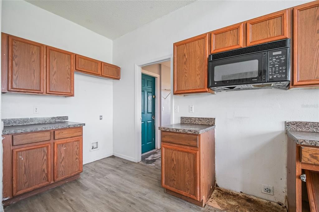 En Venta: $239,900 (4 camas, 3 baños, 2603 Pies cuadrados)