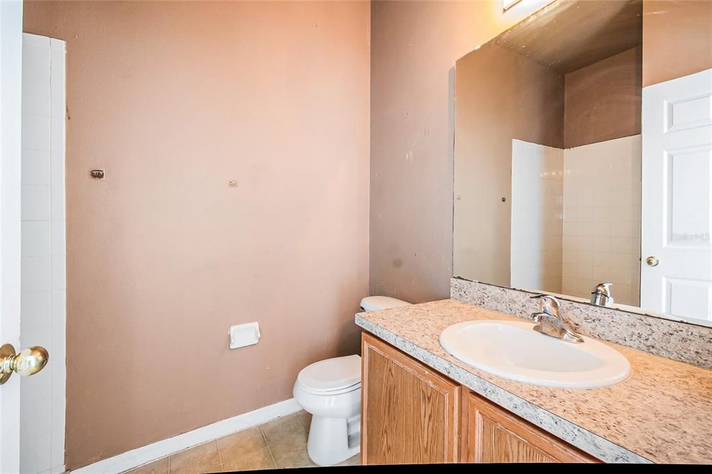 En Venta: $239,900 (4 camas, 3 baños, 2603 Pies cuadrados)