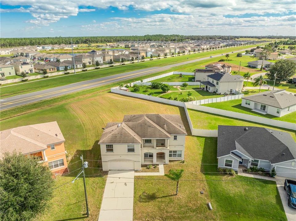 En Venta: $239,900 (4 camas, 3 baños, 2603 Pies cuadrados)