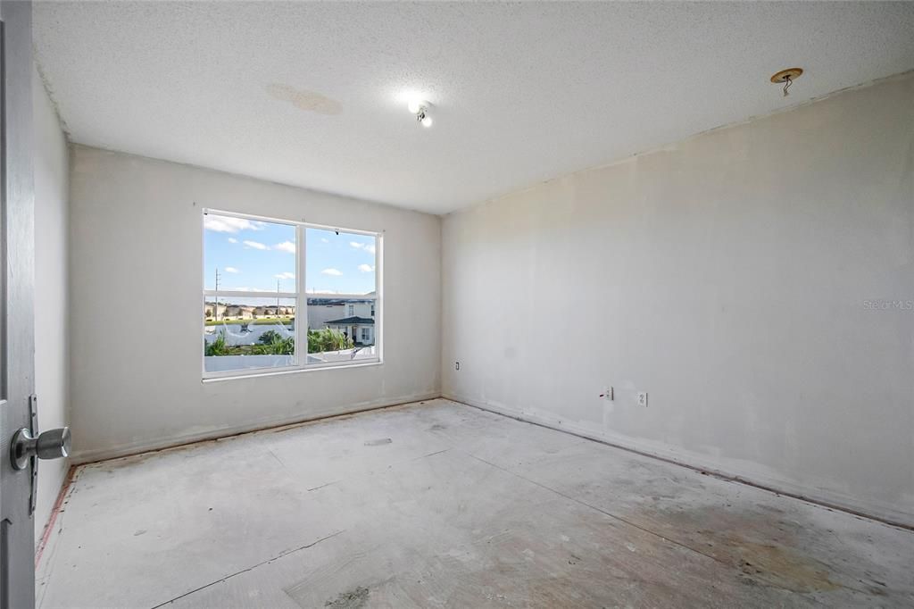 En Venta: $239,900 (4 camas, 3 baños, 2603 Pies cuadrados)