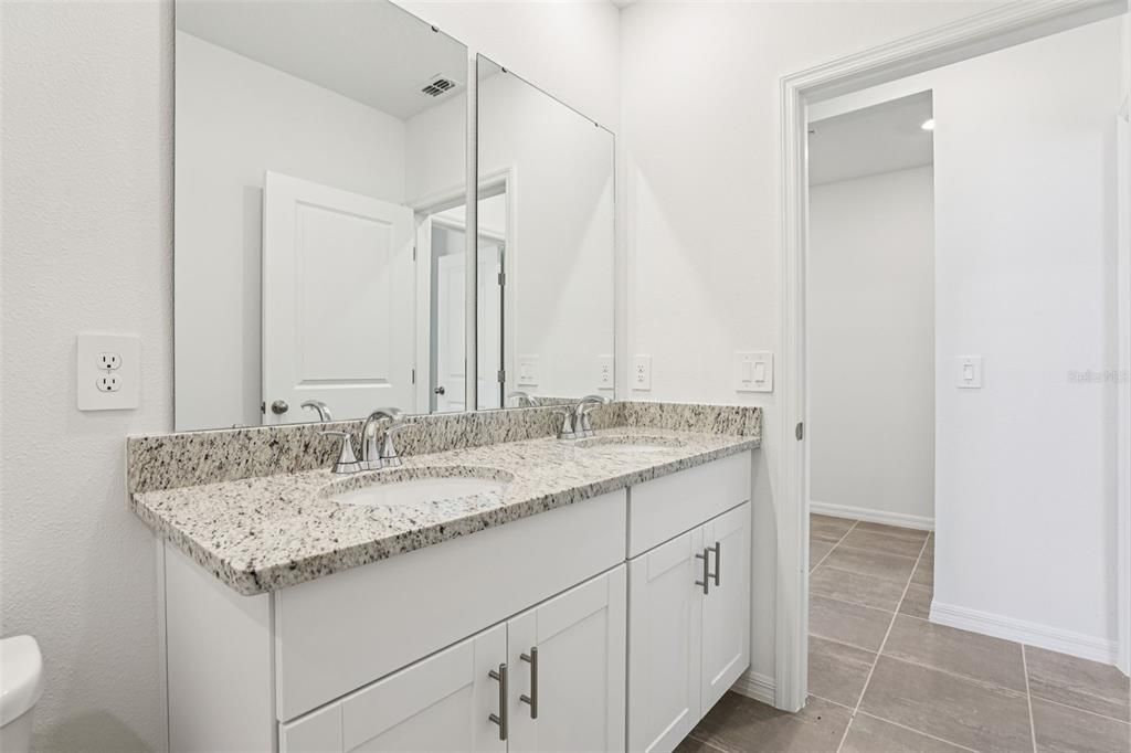 For Sale: $318,494 (4 beds, 2 baths, 1840 Square Feet)