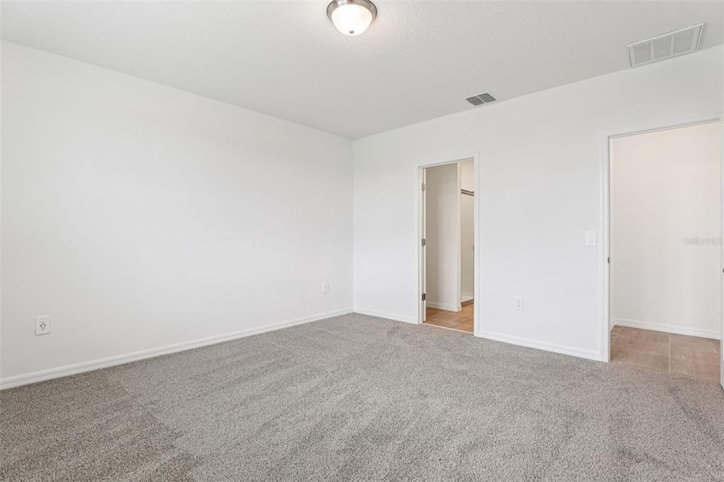 For Sale: $318,494 (4 beds, 2 baths, 1840 Square Feet)