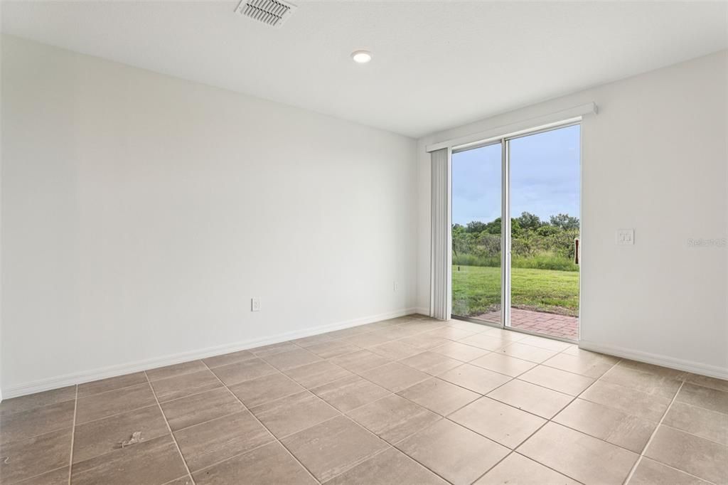 For Sale: $318,494 (4 beds, 2 baths, 1840 Square Feet)