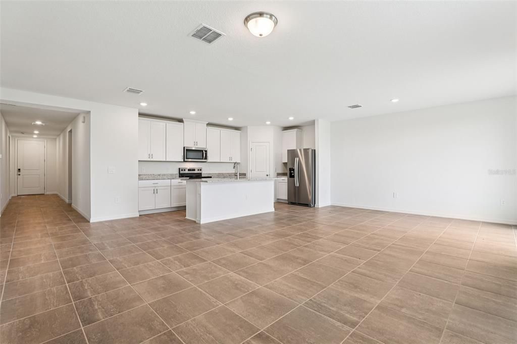 For Sale: $318,494 (4 beds, 2 baths, 1840 Square Feet)