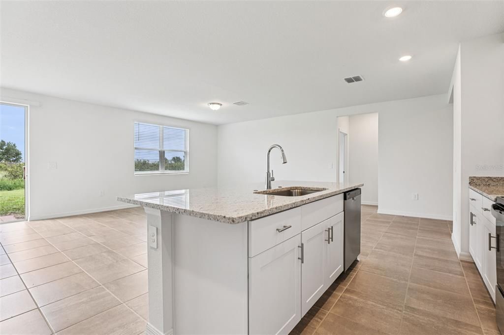 For Sale: $318,494 (4 beds, 2 baths, 1840 Square Feet)