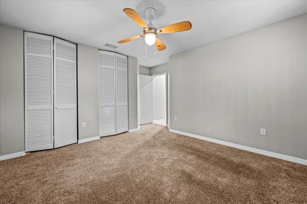 出租: $3,000 (4 贝兹, 3 浴室, 2986 平方英尺)