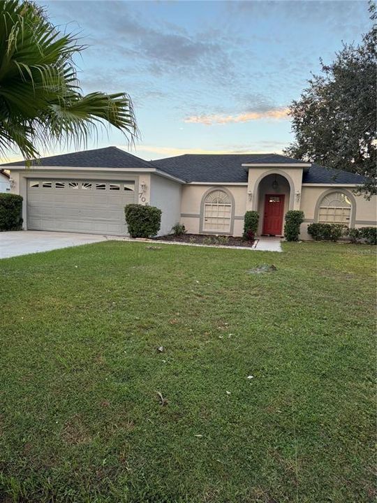 Active With Contract: $237,000 (3 beds, 2 baths, 1413 Square Feet)