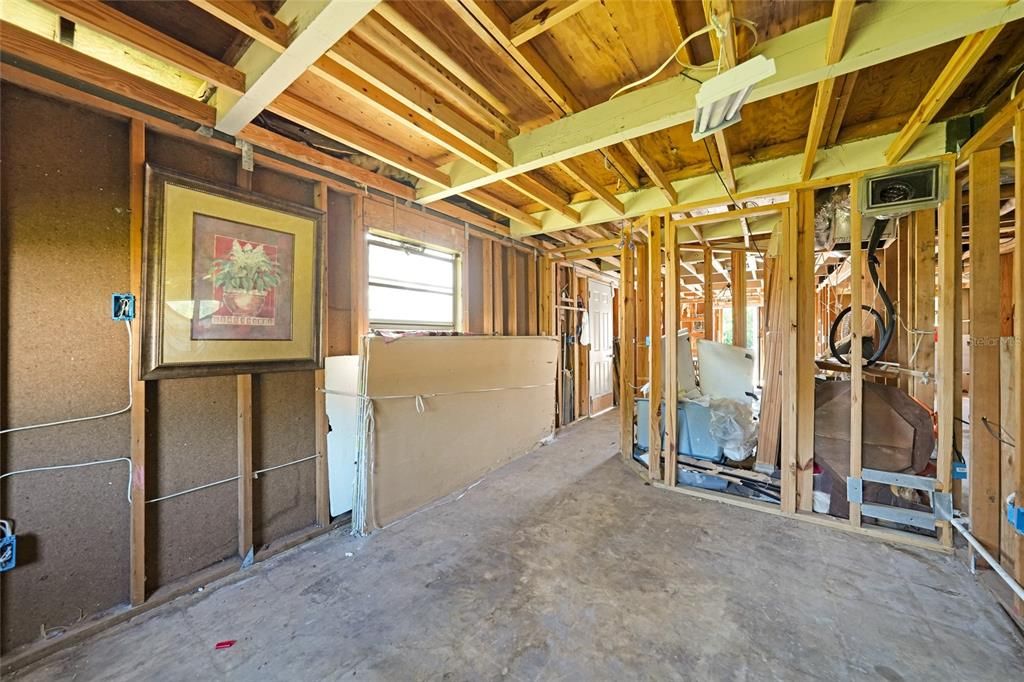 En Venta: $99,000 (2 camas, 1 baños, 924 Pies cuadrados)