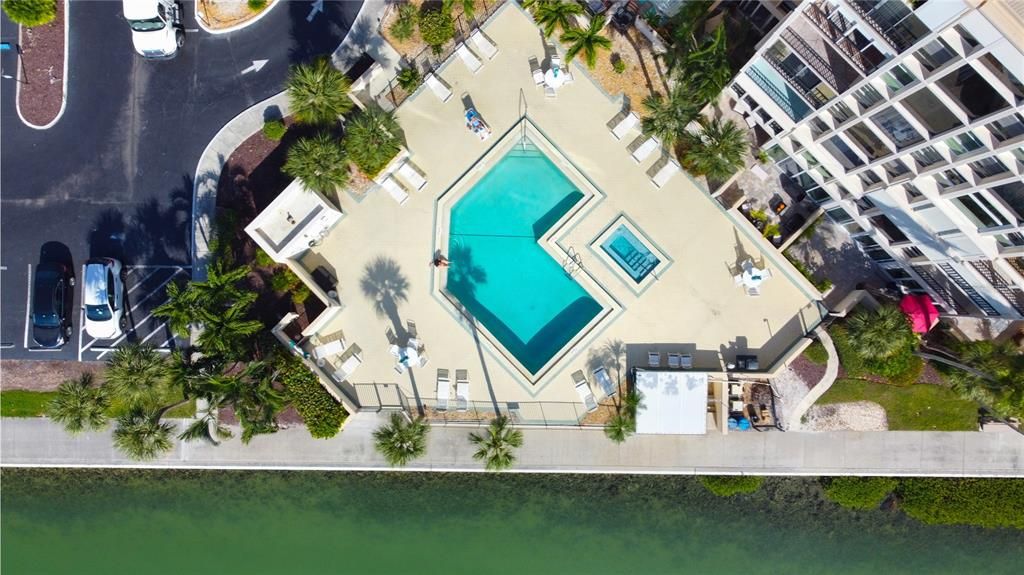 For Sale: $449,000 (2 beds, 2 baths, 1230 Square Feet)