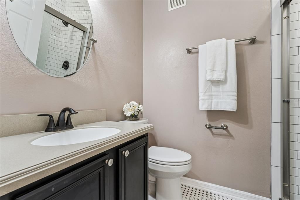 En Venta: $700,000 (3 camas, 3 baños, 2284 Pies cuadrados)