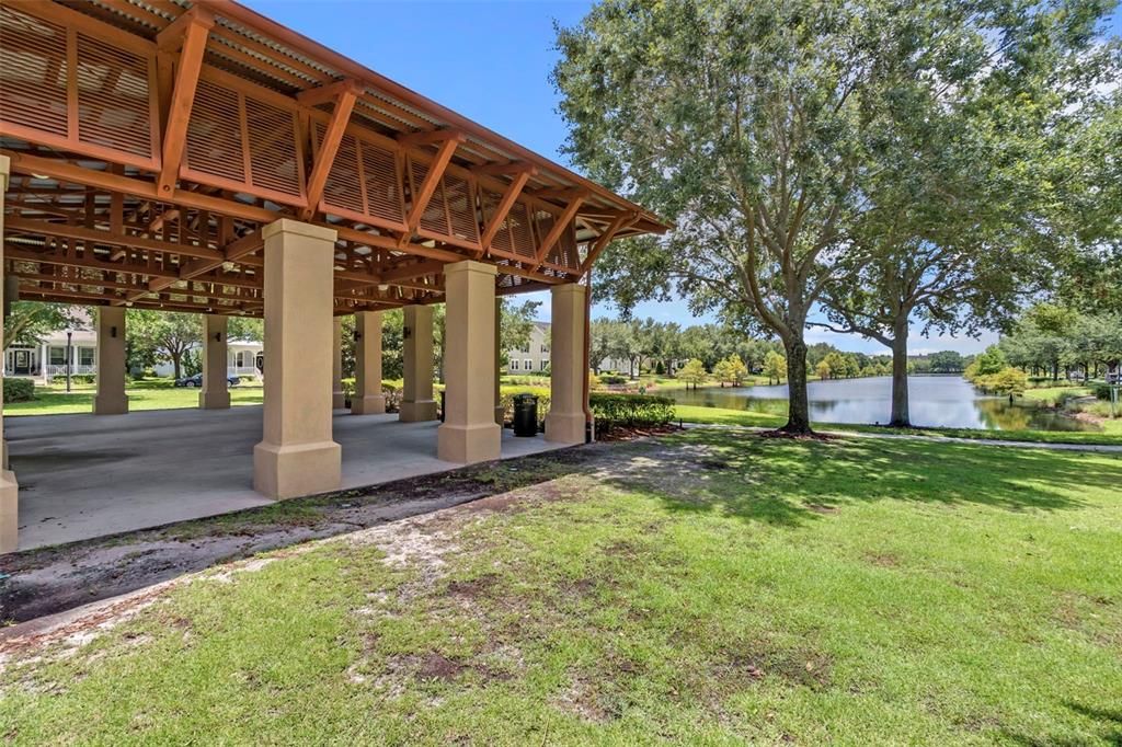 En Venta: $700,000 (3 camas, 3 baños, 2284 Pies cuadrados)