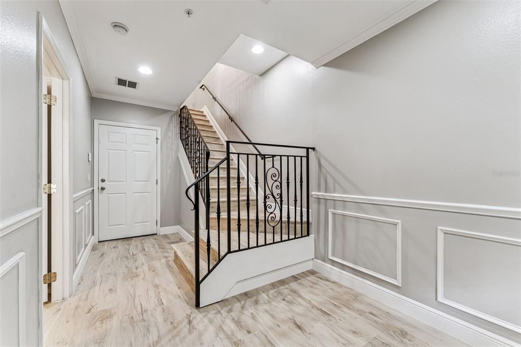 En Venta: $700,000 (3 camas, 3 baños, 2284 Pies cuadrados)