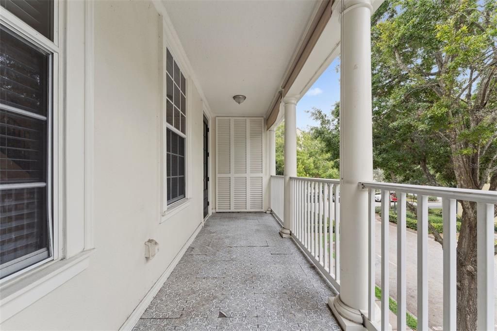 En Venta: $700,000 (3 camas, 3 baños, 2284 Pies cuadrados)