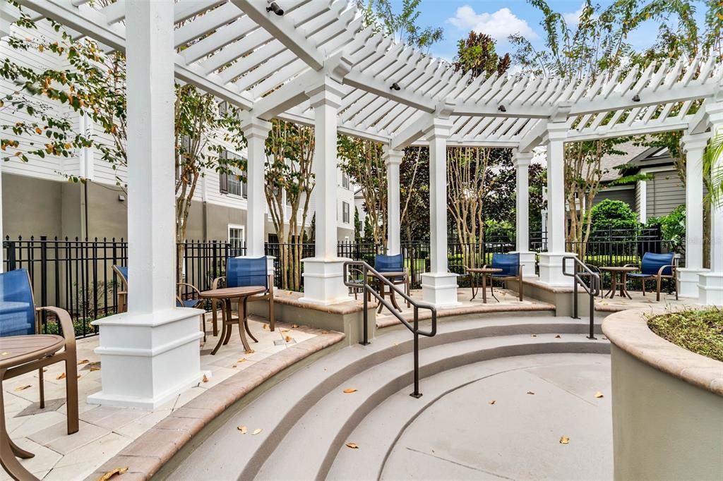 En Venta: $700,000 (3 camas, 3 baños, 2284 Pies cuadrados)