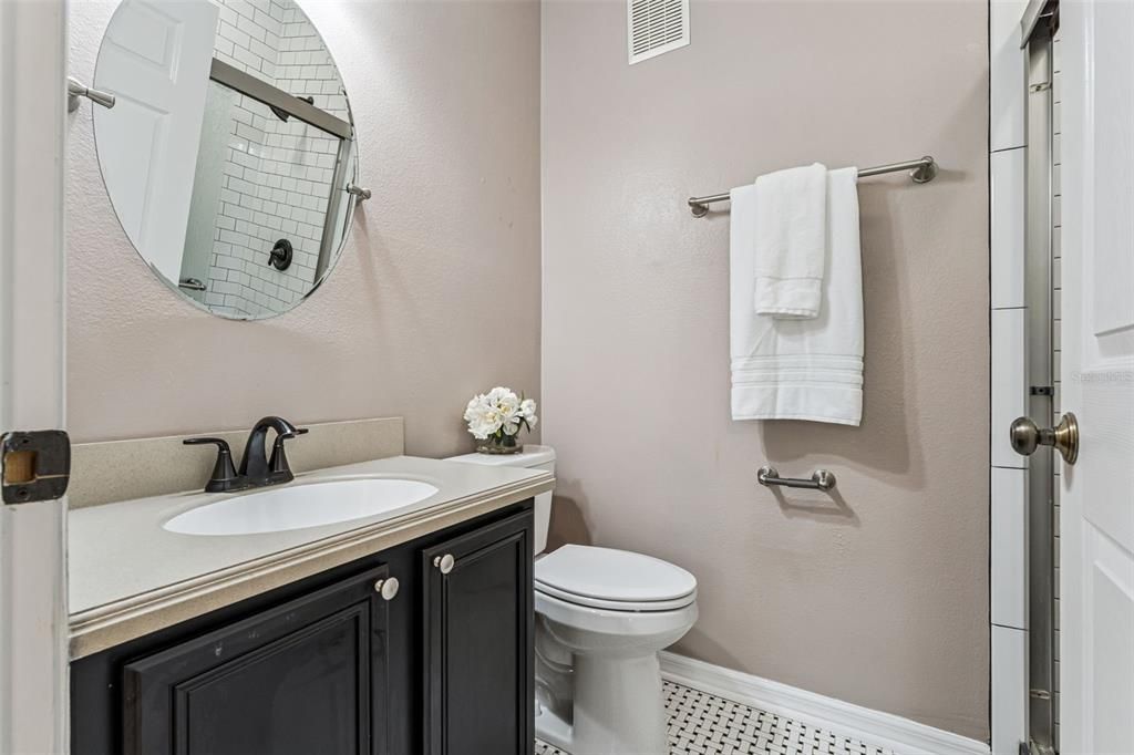 En Venta: $700,000 (3 camas, 3 baños, 2284 Pies cuadrados)