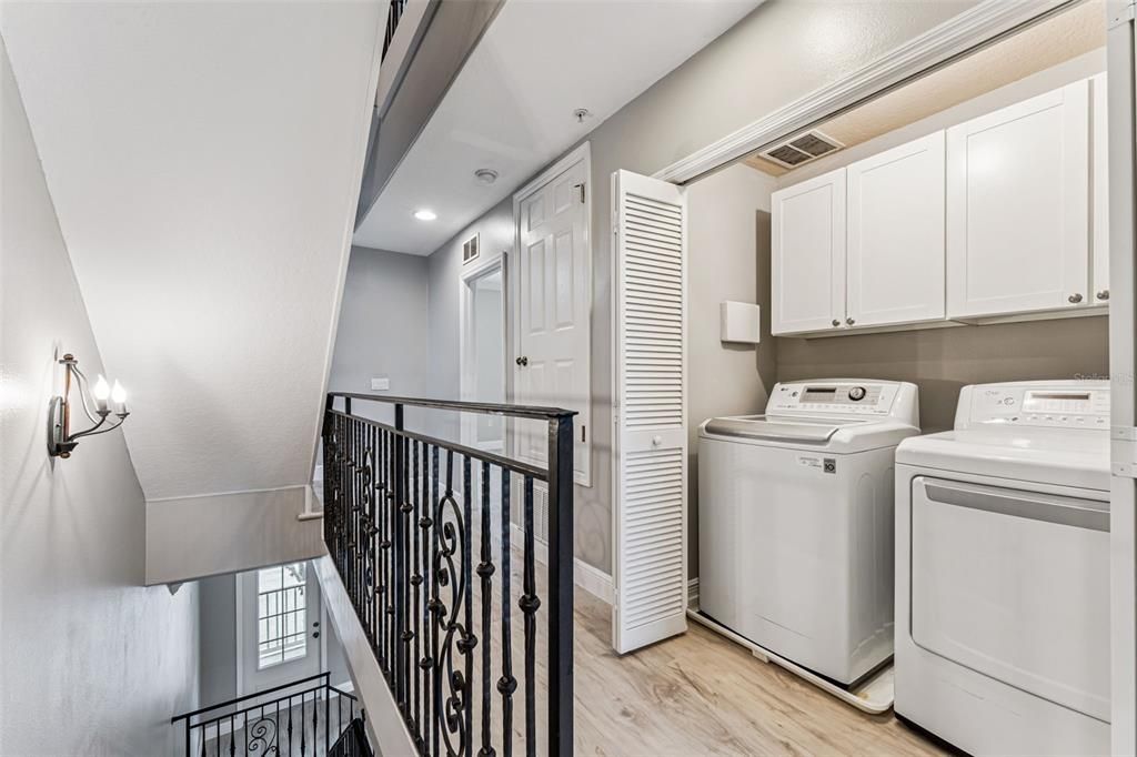 En Venta: $700,000 (3 camas, 3 baños, 2284 Pies cuadrados)