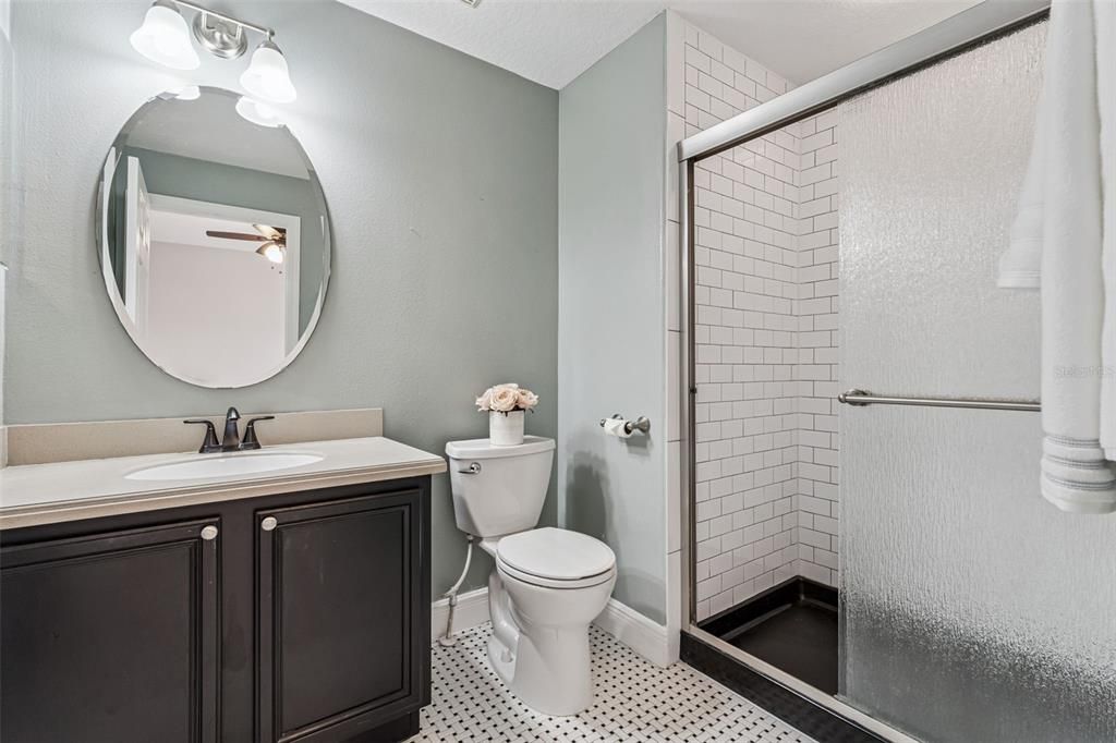 En Venta: $700,000 (3 camas, 3 baños, 2284 Pies cuadrados)