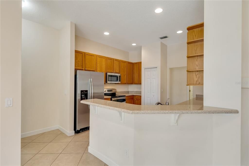 待售: $717,000 (4 贝兹, 3 浴室, 2224 平方英尺)