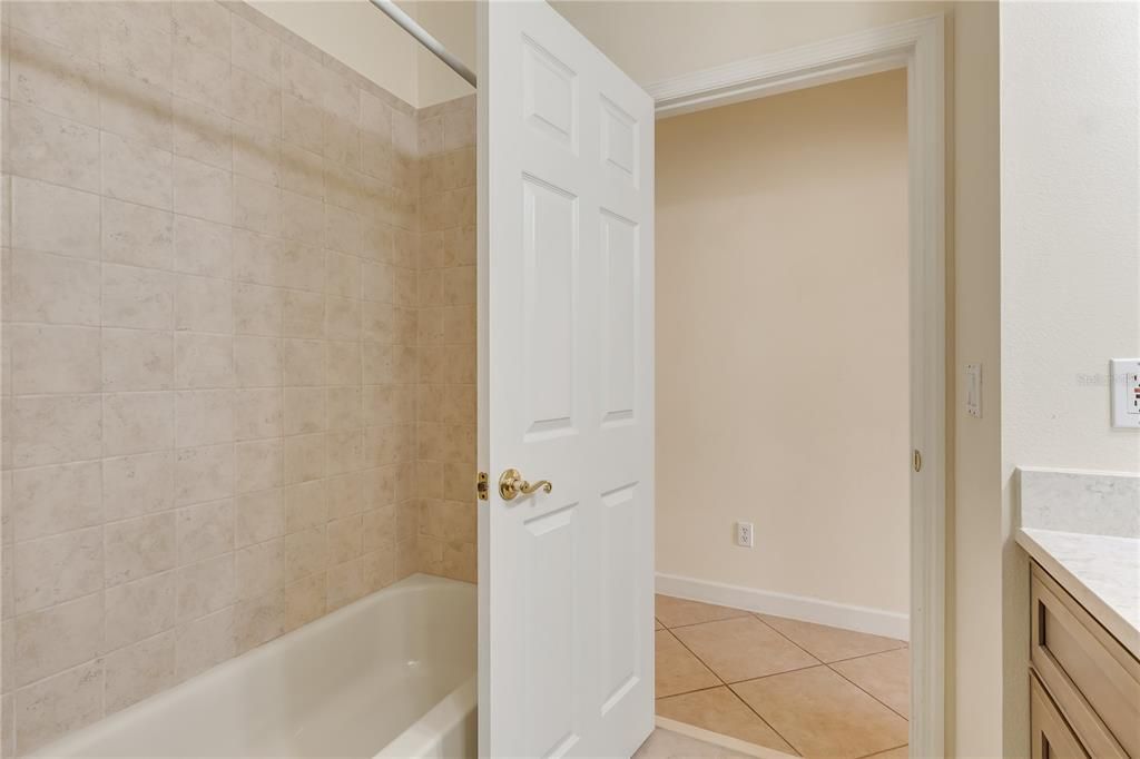 待售: $717,000 (4 贝兹, 3 浴室, 2224 平方英尺)