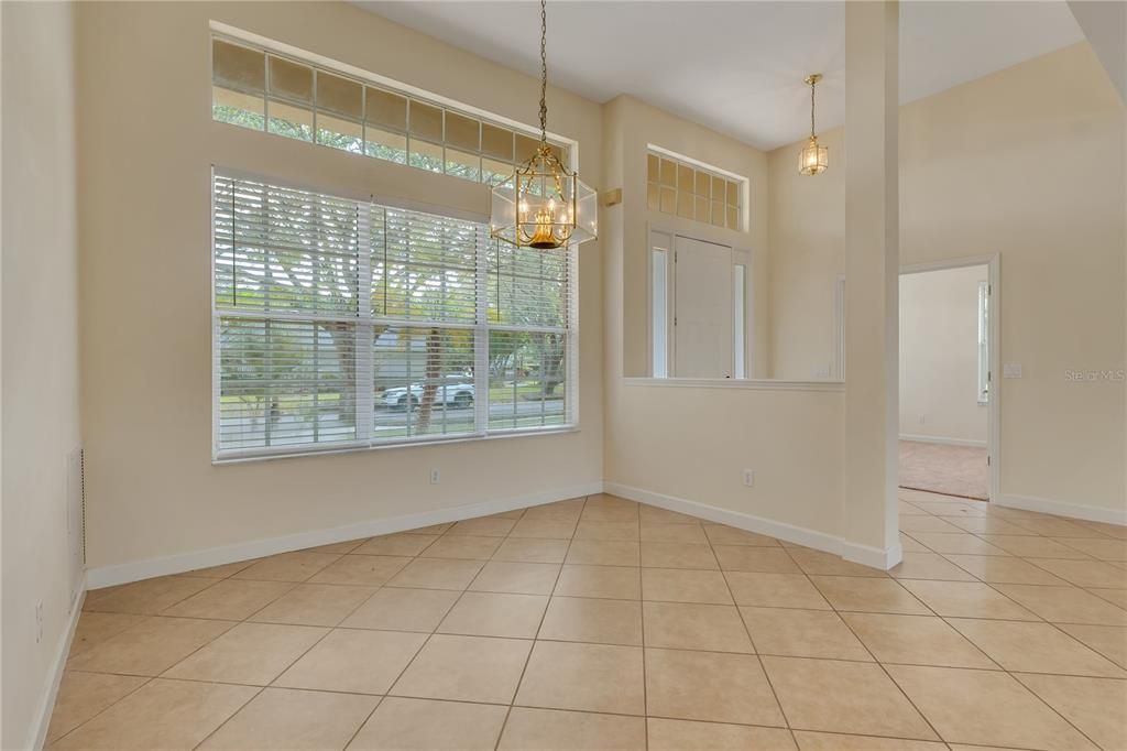 待售: $717,000 (4 贝兹, 3 浴室, 2224 平方英尺)