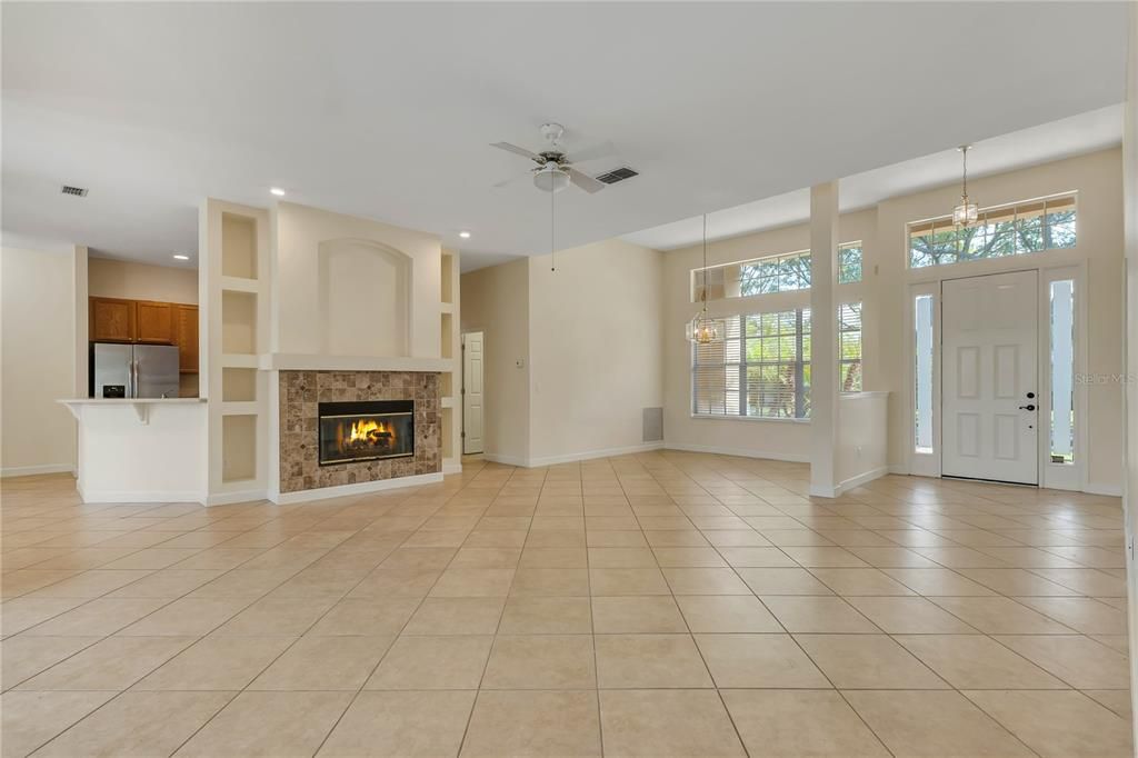 待售: $717,000 (4 贝兹, 3 浴室, 2224 平方英尺)