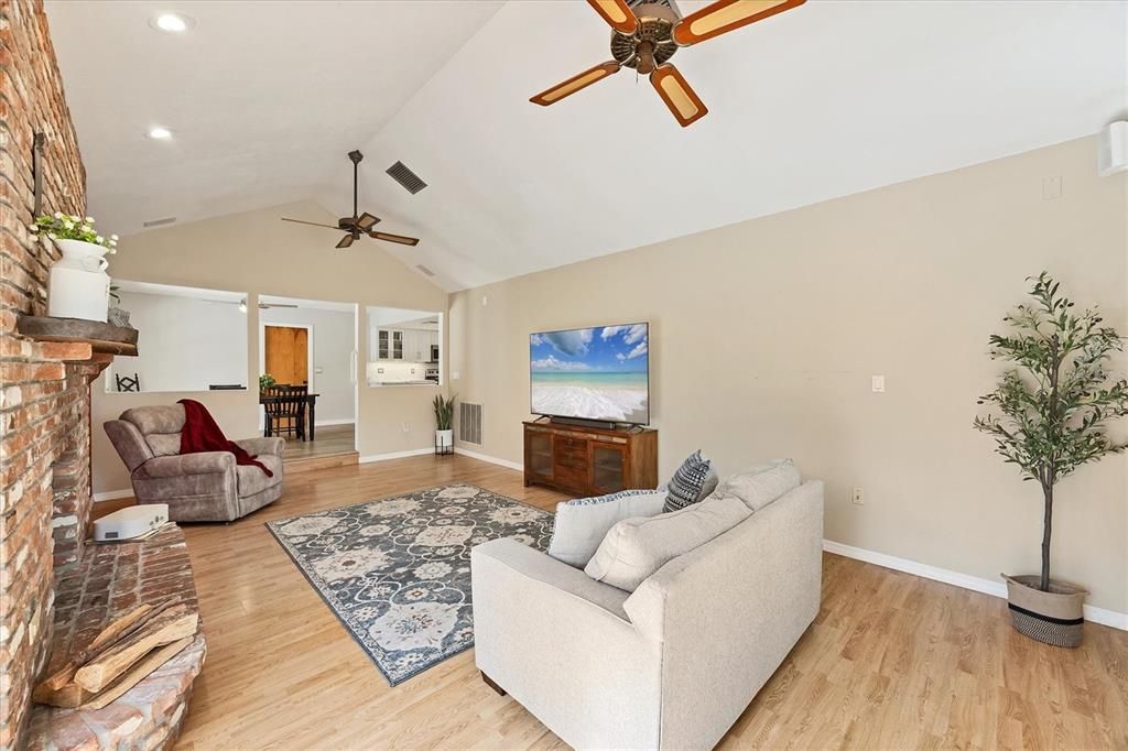 For Sale: $825,000 (3 beds, 2 baths, 2186 Square Feet)