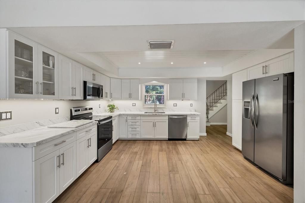 For Sale: $825,000 (3 beds, 2 baths, 2186 Square Feet)