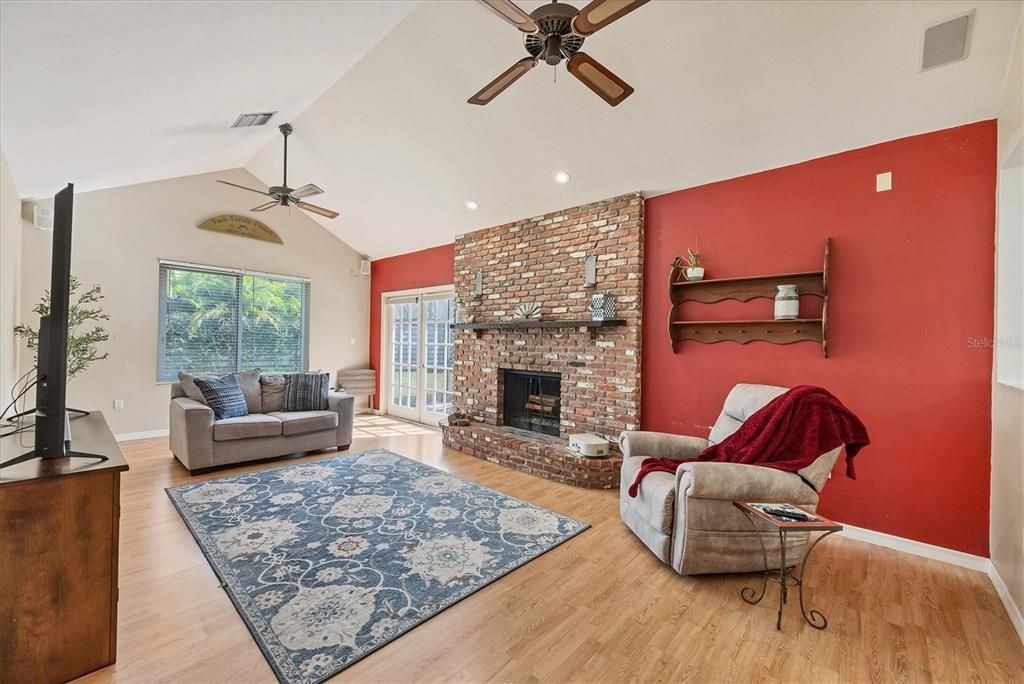 For Sale: $825,000 (3 beds, 2 baths, 2186 Square Feet)