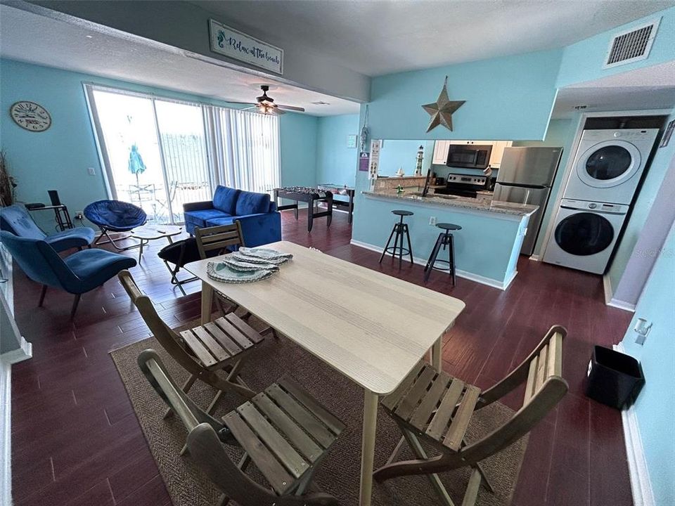 В аренду: $1,800 (3 спален, 2 ванн, 1788 Квадратных фут)