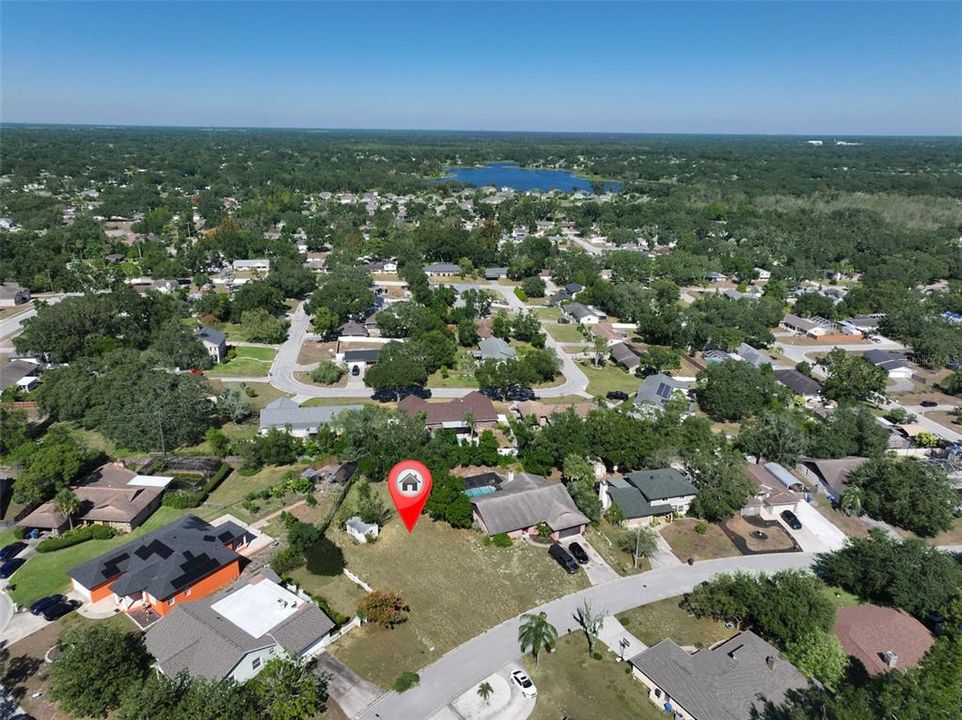 На продажу: $170,000 (0.39 acres)