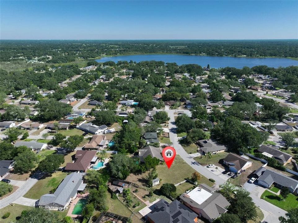 На продажу: $170,000 (0.39 acres)