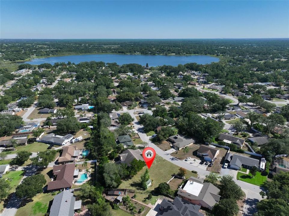 На продажу: $170,000 (0.39 acres)