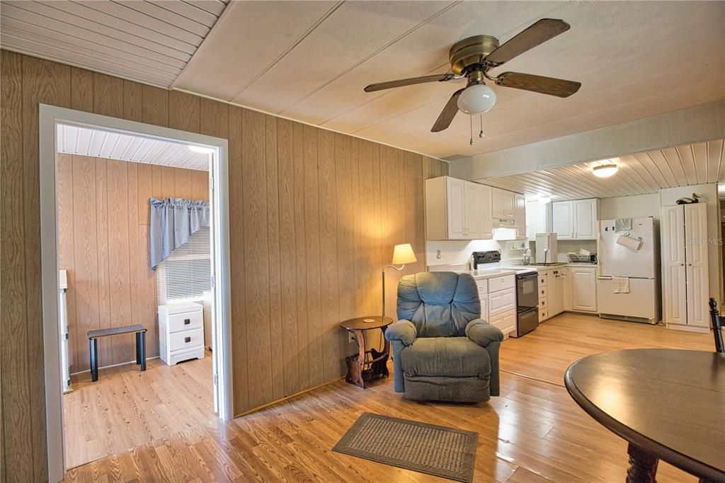 Activo con contrato: $90,000 (2 camas, 2 baños, 1150 Pies cuadrados)