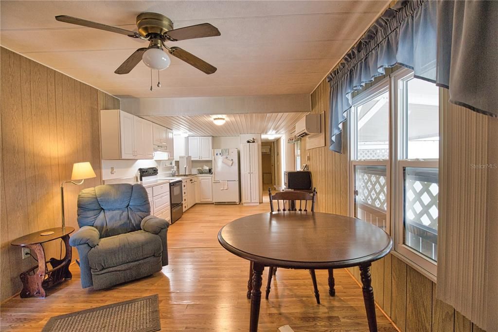 Activo con contrato: $90,000 (2 camas, 2 baños, 1150 Pies cuadrados)