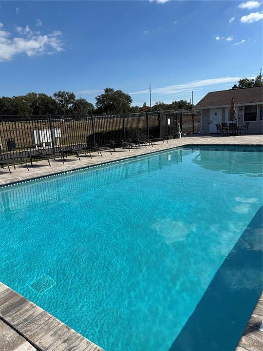 For Rent: $1,950 (2 beds, 2 baths, 1000 Square Feet)