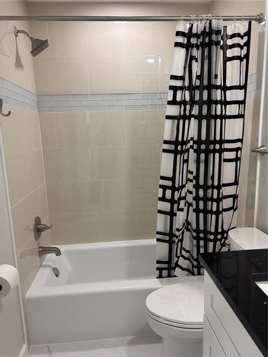 For Rent: $1,950 (2 beds, 2 baths, 1000 Square Feet)