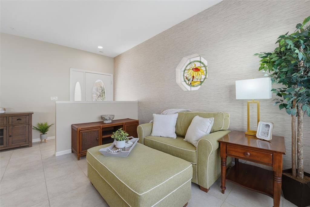 待售: $400,000 (2 贝兹, 2 浴室, 1599 平方英尺)