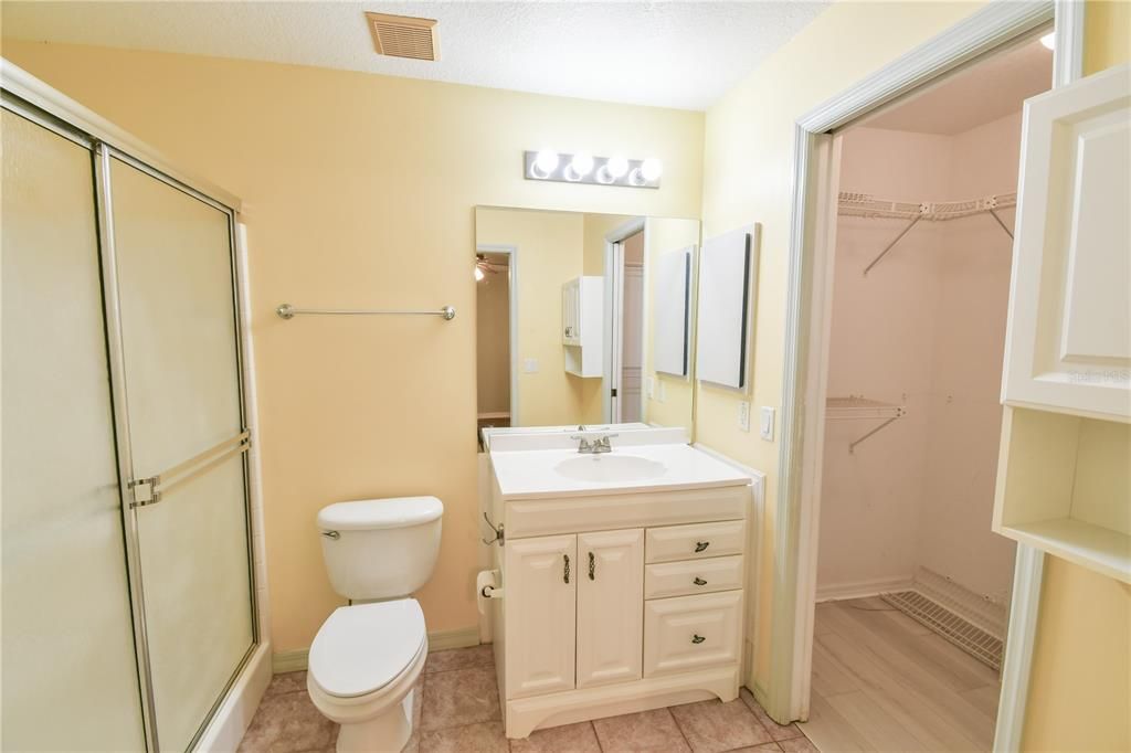 В аренду: $2,000 (3 спален, 2 ванн, 1212 Квадратных фут)