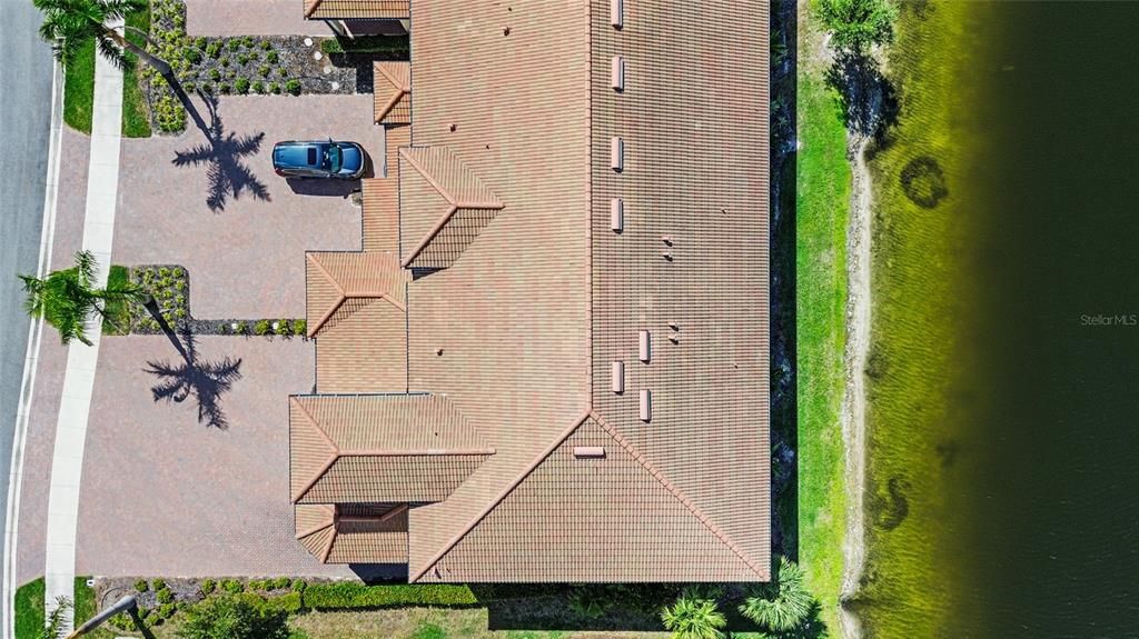 For Sale: $375,000 (2 beds, 2 baths, 1595 Square Feet)