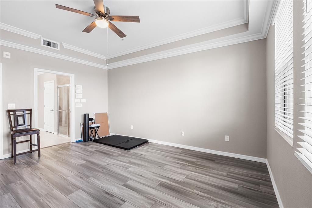 For Sale: $375,000 (2 beds, 2 baths, 1595 Square Feet)