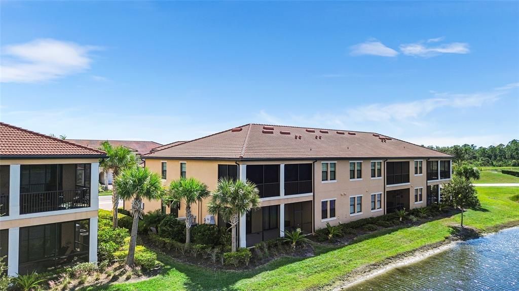 For Sale: $375,000 (2 beds, 2 baths, 1595 Square Feet)