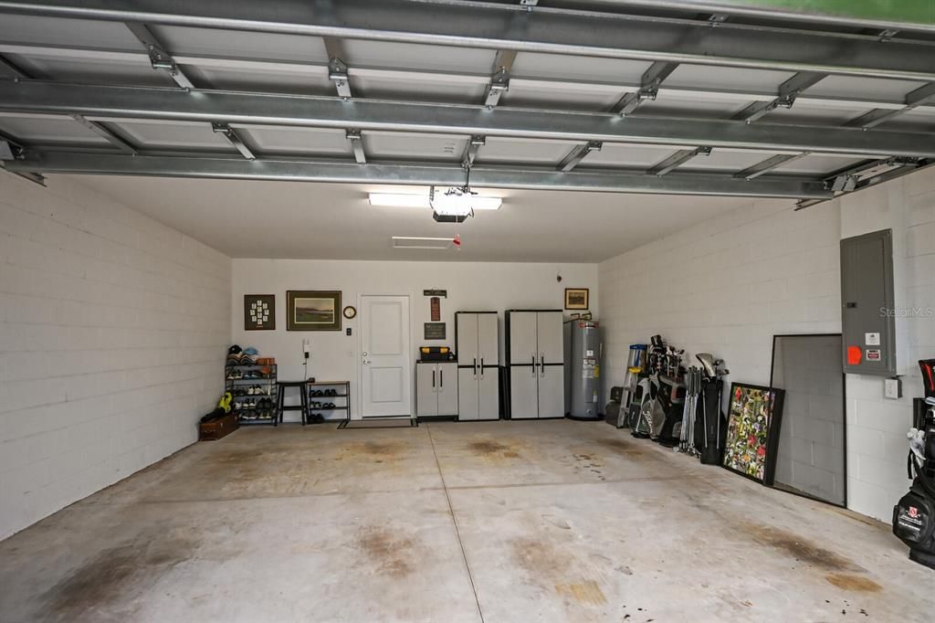 For Sale: $539,900 (4 beds, 2 baths, 1591 Square Feet)