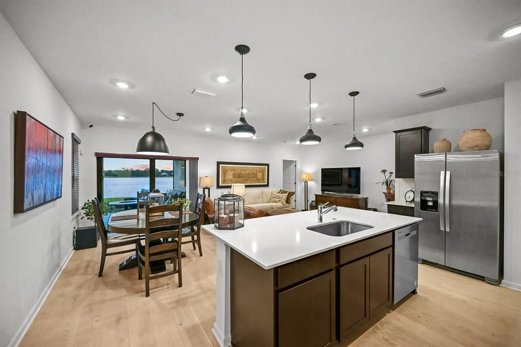 For Sale: $539,900 (4 beds, 2 baths, 1591 Square Feet)