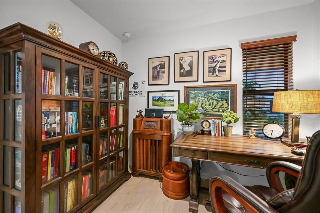 For Sale: $539,900 (4 beds, 2 baths, 1591 Square Feet)