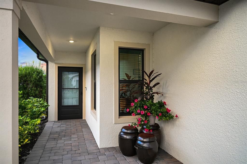 For Sale: $539,900 (4 beds, 2 baths, 1591 Square Feet)