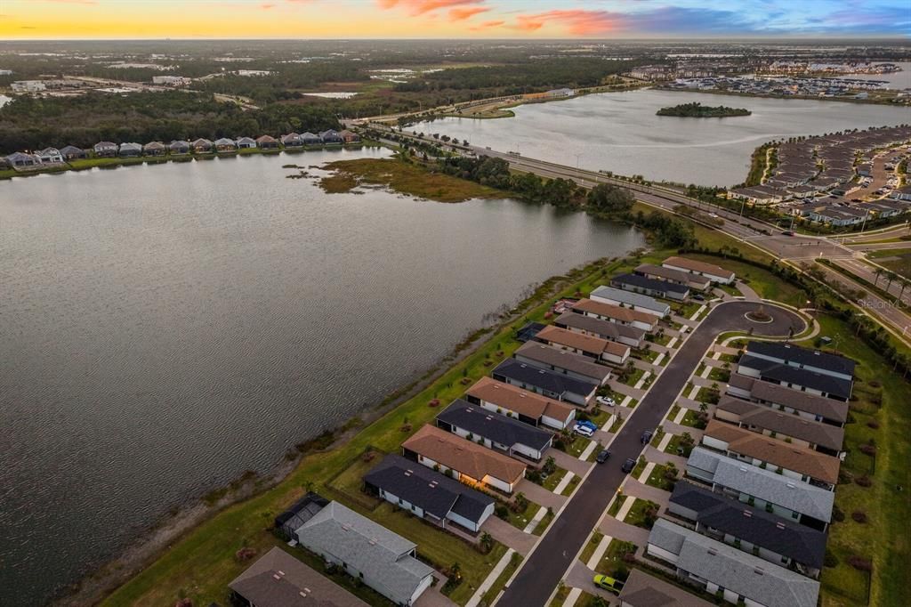 For Sale: $539,900 (4 beds, 2 baths, 1591 Square Feet)