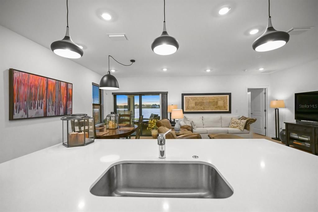 For Sale: $539,900 (4 beds, 2 baths, 1591 Square Feet)