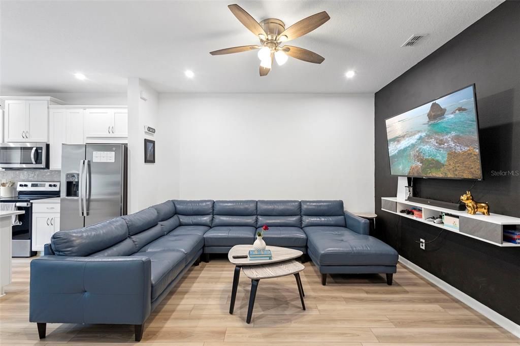 待售: $420,000 (3 贝兹, 2 浴室, 1532 平方英尺)